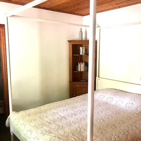 Amazing Mountain Cliff View 1 Bedroom Apartment, Daire