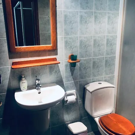 Amazing Mountain Cliff View 1 Bedroom Apartment, Apartment